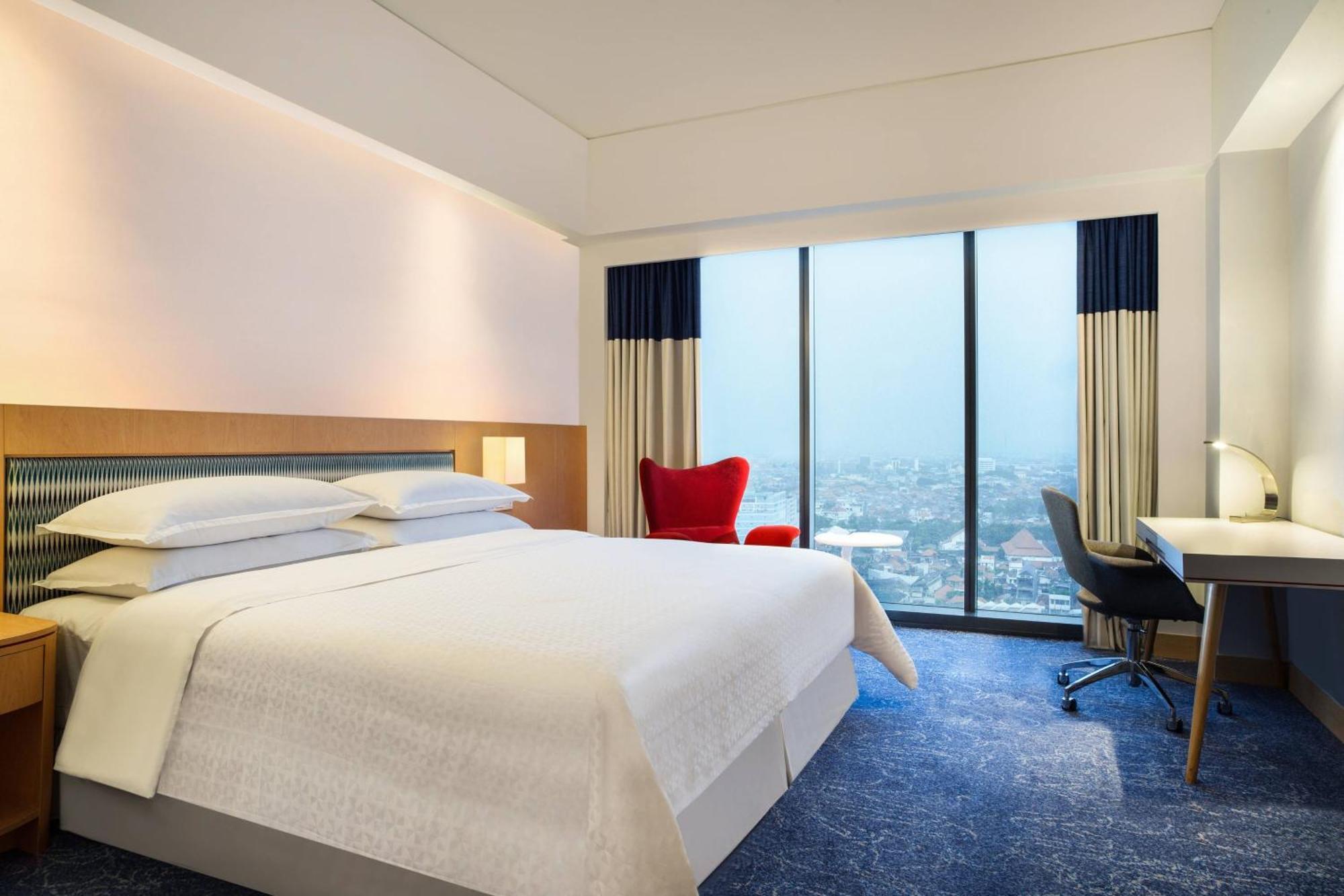 Four Points By Sheraton Surabaya, Tunjungan Plaza מראה חיצוני תמונה