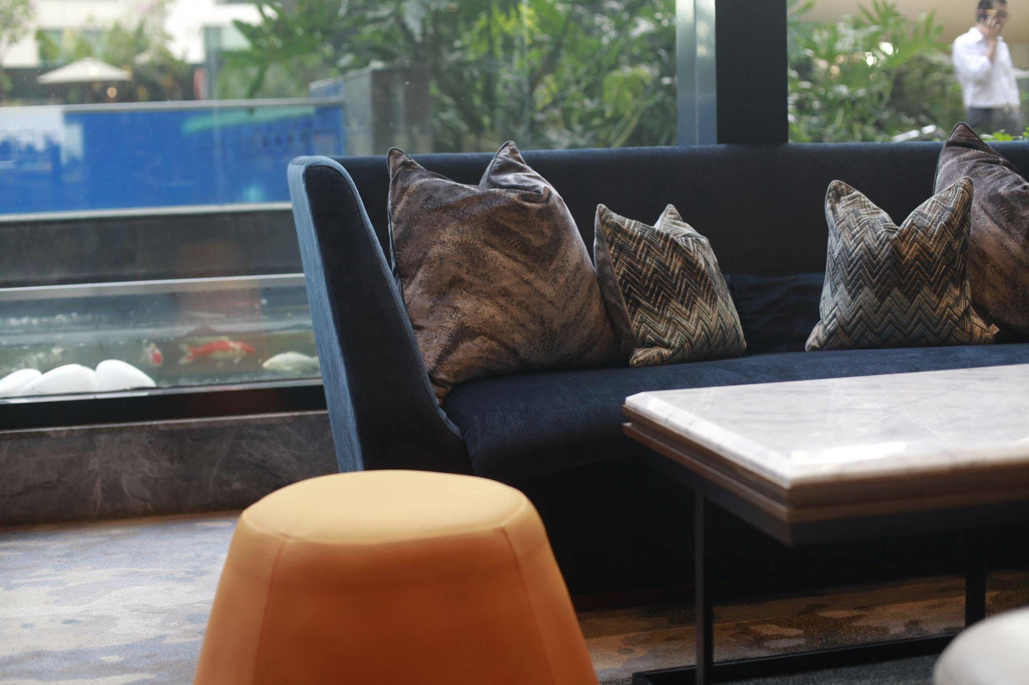Four Points By Sheraton Surabaya, Tunjungan Plaza מראה חיצוני תמונה